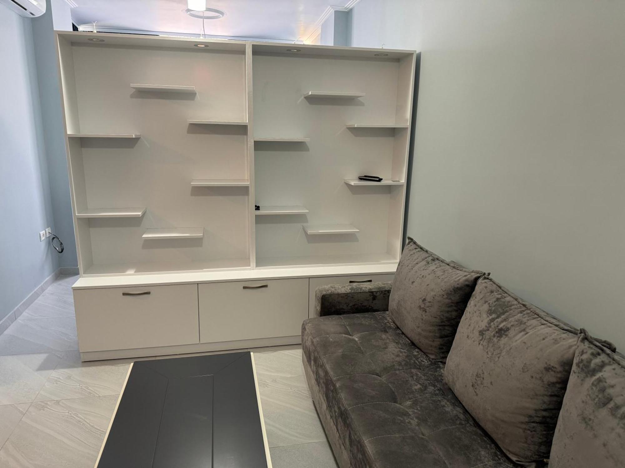 Aparthotel Apartment Holiday Golem (Tirana)